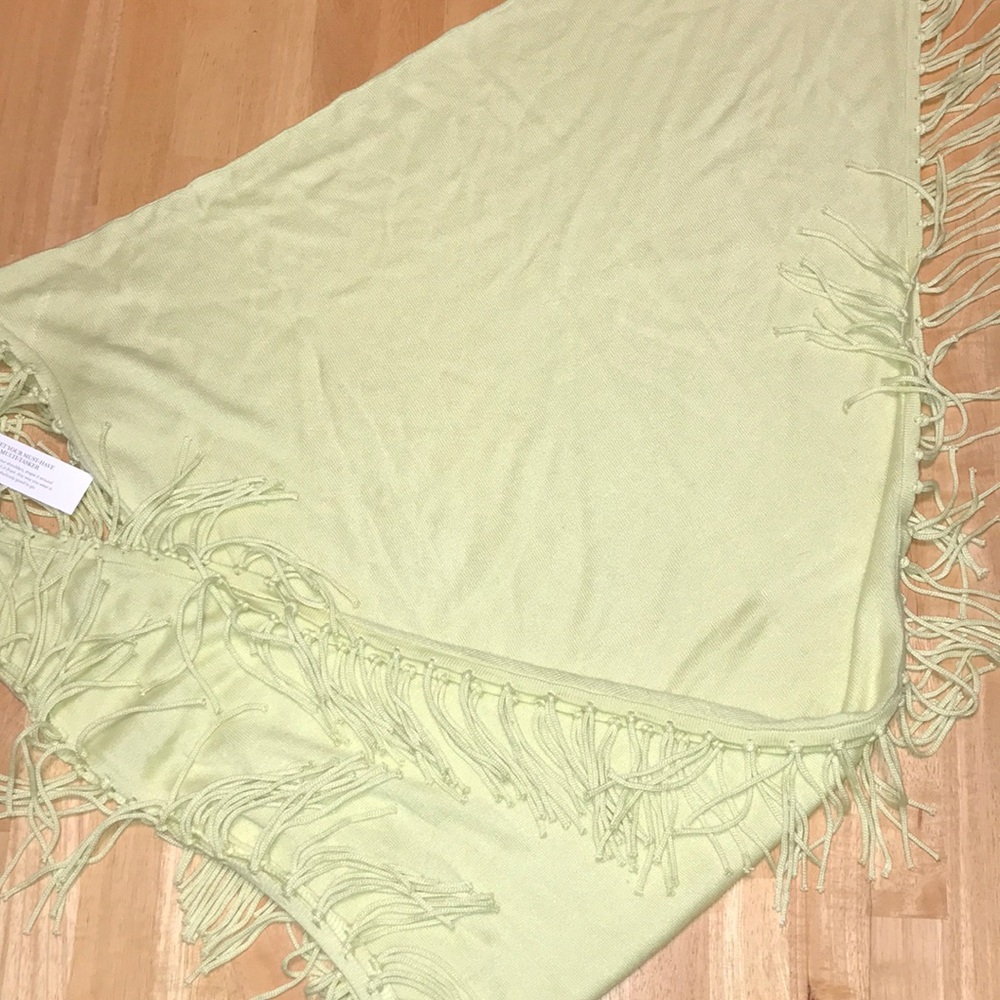 Fringe triangle wrap Chico’s citron light lime